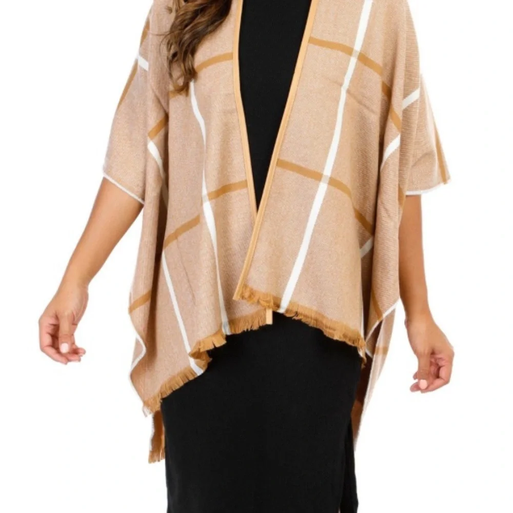 Vince Camuto Tan and White Striped Women’s Plaid Print Fringe Ruana